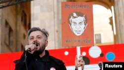 Nika Gvaramia, dalam sebuah aksi demonstrasi di Tbilisi, Georgia, pada 19 Februari 2017.