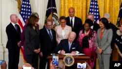 امضای فرمان اجرایی رئیس جمهوری آمریکا برای اصلاح رفتار نیروهای پلیس