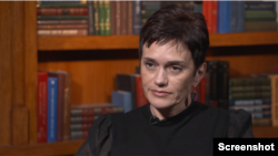 „Во однос на долговечноста на режимот на Путин многу зависи од единството на одговорот на Западот на руската агресија врз Украина“, вели Евгенија и додава дека „исто така, тоа зависи од поддршката од Запад кон граѓанското општество на Русија“.