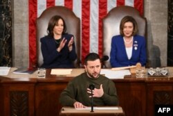 Predsjednik Ukrajine Volodimir Zelenski tokom obraćanja u američkom Kongresu u decembru 2021. (Foto: Jim WATSON/AFP)