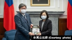 2022年12月10日,台灣總統蔡英文在總統府會見來訪的日本執政黨自民黨政調會長、前產業大臣萩生田光一(Koichi Hagiuda)眾議員一行。