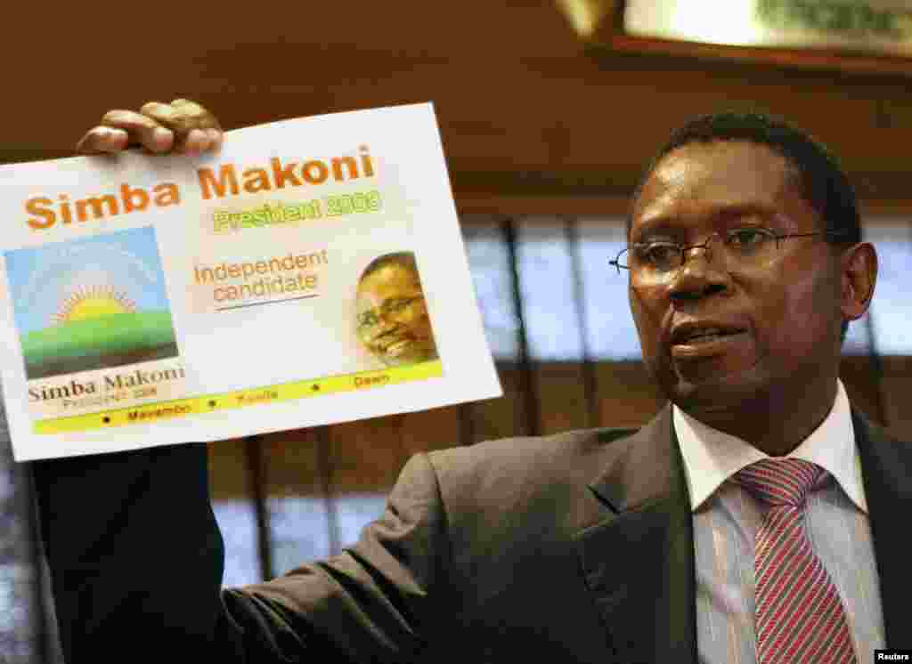 Zimbabwe's former finance minister Simba Makoni addresses guests during the launch of his manisfesto in Harare February 13, 2008. Makoni, a former cabinet minister challenged President Robert Mugabe in he 2008 elections.