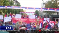 Serbët protestojnë në veriun e Kosovës