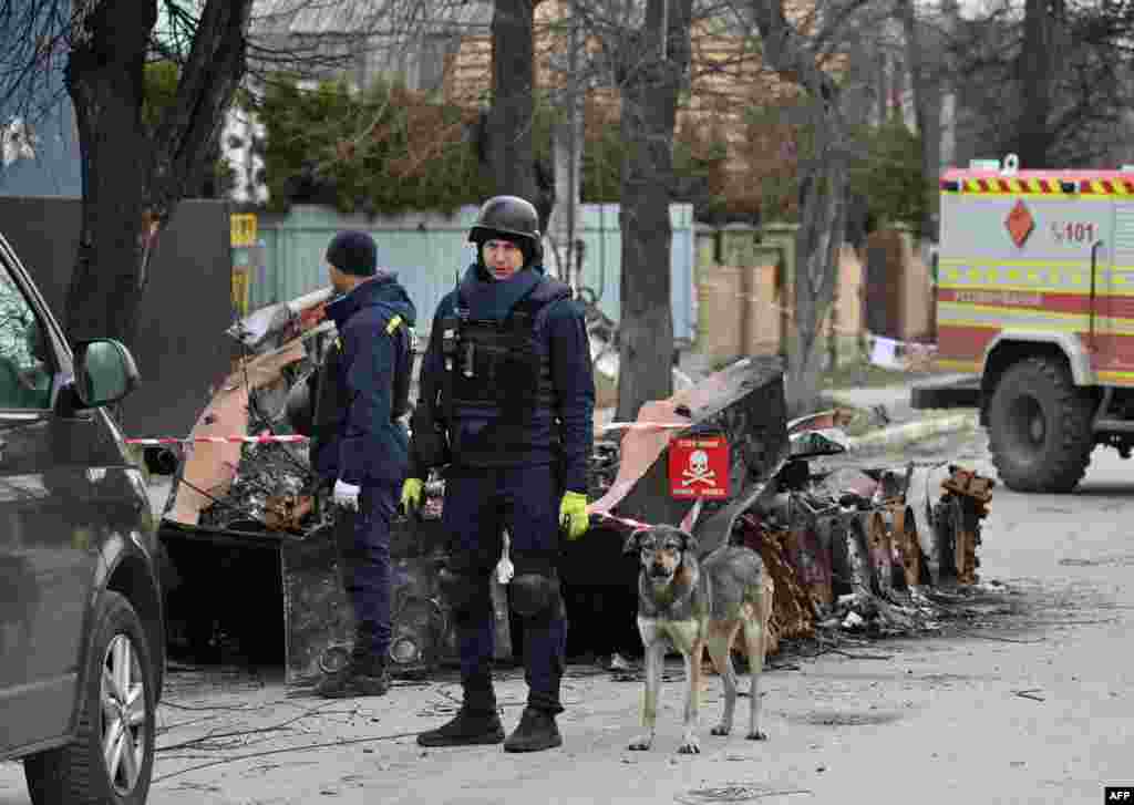 Ucrania dijo el martes que las fuerzas rusas están tratando de asegurar el control de la sitiada ciudad portuaria de Mariúpol, en el sur, mientras se preparan para ampliar las operaciones en la región oriental de Donetsk.