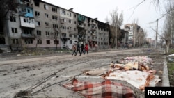 UKRAINE-CRISIS/MARIUPOL