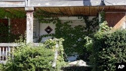 Tashlandiq uy, Klivlend, Ogayo shtati. Ogayo - o'nlab yil oldingi moliyaviy inqirozdan eng ko'p zarar ko'rgan shtatlardan biri.