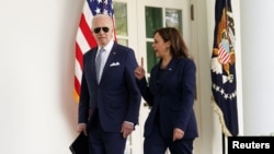 Predsednik SAD Džo Bajden i potpredsednica SAD Kamala Haris u Beloj kući, 11. april 2022.