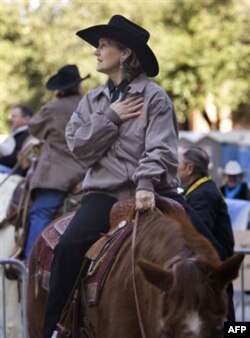 Senator: Amerikada ayollar nimaga qodirlgini isbotlab bo'lgan