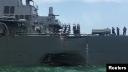 Pandemiyaning "sababchisi" jazolanmoqda. Kiyev, Ukraina.&nbsp;