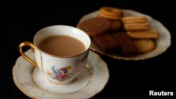 wanda bai tashi da azumin gama gari ba zai rama daya bayan sallah