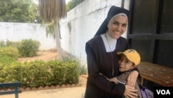 Wendy Khalil, monja de 38 años, del colegio Carmelo Valera.