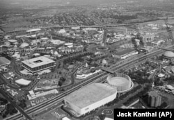 The New York World's Fair is seen below the Goodyear blimp from which this photo was taken, June 25, 1965. (AP Photo/Jack Kanthal)