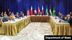 مارکو روبیو، وزیر خارجۀ ایالات متحدۀ امریکا، روز چهارشنبه با وزیران خارجۀ کشورهای عضو شورای همکاری خلیج، در حاشیۀ مجمع عمومی سازمان ملل متحد دیدار کرد.