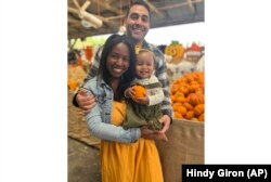 Valentine's Day-Love Online