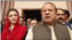 نواز شریف اور مریم نواز (فائل فوٹو)