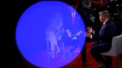 En esta foto de archivo del 5 de marzo de 2020, el presidente Donald Trump habla durante una presentación en FOX News Channel, co-moderada por el principal presentador político de la cadena, Bret Baier de Special Report y la presentadora de The Story , Martha MacCallum, en Scranton, Pensilvania.