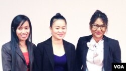 អ្នកឈ្នះ​ពាន​រង្វាន់ VXW ទាំងបីនាក់ គឺ (ពីឆ្វេង) ស៊ុំ ដានី ផាត ស្រីទូច និង​ប៊ុន រចនា។