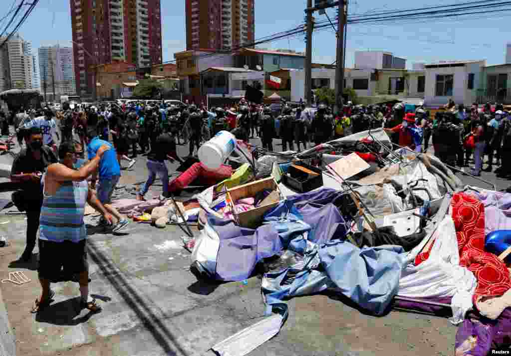 Durante la marcha, que congregó a más de 4.000 personas según la policía chilena, se registraron diversos momentos tensos.