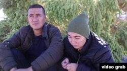 جمشید نبی زاده با همسرش ناهیده نبی‌زاده این مسیر دشوار را پیموده است.