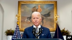 រូបឯកសារ៖ ប្រធានាធិបតី​អាមេរិក lok Joe Biden ​ប្រកាស​ហាម​ឃាត់​ការ​នាំ​ចូល​ប្រេង​ពី​រុស្ស៊ី ដើម្បី​ជា​ការ​សងសឹក​ចំពោះ​ការ​ឈ្លានពាន​អ៊ុយក្រែន​ថ្ងៃ​ទី៨ ខែមីនា ឆ្នាំ ២០២២។