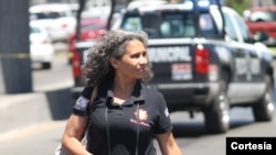 Ángeles García es fotoperiodista del periódico El Sol de Tijuana desde hace 13 años. [Foto: Margarito Martínez]