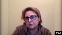 Олена Луцко, Украинка од Киев. Привремено засолнета во Лавов со семејството