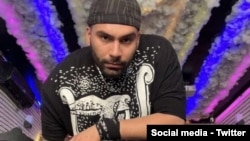 تصویری از محسن شکاری که در شبکه‌های اجتماعی ممنتشر شده است.