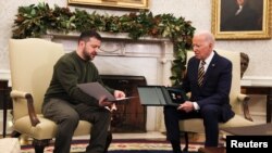 زلنسکی ده روز پیش در کاخ سفید با جو بایدن دیدار کرده بود. 