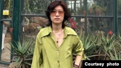 哈爾濱工程大學畢業的楊紫荊因前往廣州海珠廣場白紙運動抗議現場而被以“尋釁滋事”罪名刑拘。（知情人提供圖片）