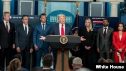 资料照片：美国总统特朗普在白宫召开的记者会上。(2025年8月11日)