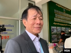 អនុប្រធាន អនុប្រធានសហព័ន្ធនិយោជក និងសមាគមពាណិជ្ជកម្មកម្ពុជា លោក ណាង សុធី ថ្លែង​ទៅ​កាន់​អ្នក​សារព័ត៌មាន ក្រោយ​បញ្ចប់​ការ​បោះឆ្នោត​កំណត់​ប្រាក់ឈ្នួលអប្បបរមា​សម្រាប់កម្មកររោងចក្រ​កាត់​ដេរ ​នៅថ្ងៃ​ទី​២១ ខែ​កញ្ញា ឆ្នាំ​២០២២។ (កាន់ វិច្ឆិកា/វីអូអេ)