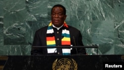 FILE: UMongameli Emmerson Mnangagwa ekhuluma emhlanganweni we77th Session of the United Nations General Assembly esigodlweni seUN, eNew York, mhlaka 22 ngoMpandula, 2022. REUTERS/Mike Segar