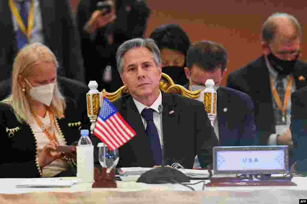 រដ្ឋមន្ត្រីការបរទេសសហរដ្ឋអាមេរិកលោក Antony Blinken ចូលរួមកិច្ចប្រជុំកំពូលស្តីអំពីតំបន់អាស៊ីខាងកើត នៅក្នុងអំឡុងកិច្ចប្រជុំរបស់ក្រុមរដ្ឋមន្ត្រីការបរទេសអាស៊ានលើកទី ៥៥ នៅរាជធានីភ្នំពេញ ថ្ងៃទី ៥ ខែសីហា ឆ្នាំ ២០២២។