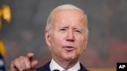 El presidente de EEUU, Joe Biden, habla sobre la reducción de la inflación en la Casa Blanca el 28 de julio de 2022. Foto AP.