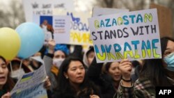 Arxiv: Qozog'istonliklarning Ukrainadagi urushga qarshi namoyishi