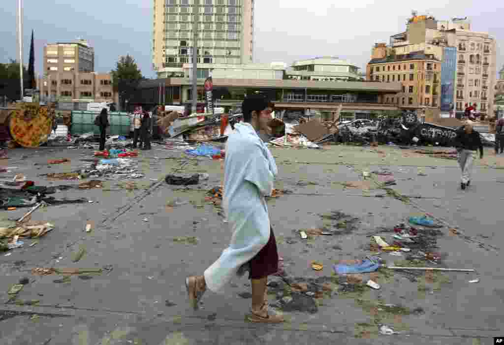Gezi parkiga ko'chgan namoyishchilar 
