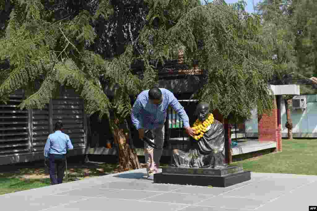 صدر کے دورے سے پہلے ہی گاندھی کی رہائش گاہ&nbsp;"گاندھی آشرم" کو گجرات پولیس کے بم ڈیٹیکشن اینڈ ڈسپوزل اسکواڈ نے کلیئر قرار دے دیا ہے۔&nbsp;