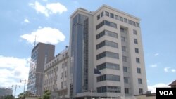 Zgrada u kojoj se nalazi Kancelarija EU na Kosovu, u Prištini (Foto: VOA)