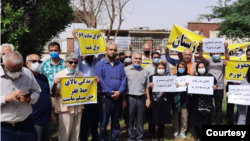 تجمع گروهی از بازنشستگان تأمین اجتماعی در روز جهانی کارگر - آرشیو