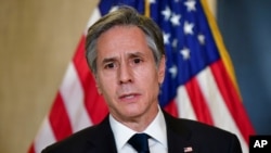 Arhiva - Državni sekretar SAD Entoni Blinken u razgovoru sa medijima nakon sastanka SAD-Kina iza zatvorenih vrata, u Ankoredžu, Aljaska, 19. marta 2021.