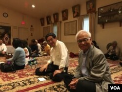 លោក ព្រំ សៅណូរ៉ា ប្រធាន​ក្រុម​ប្រឹក្សា​នាយក​របស់​អង្គការ​សម្ព័ន្ធ​មិត្ត​ខ្មែរ-អាមេរិកាំង ផ្តល់​បទសម្ភាសន៍​ឲ្យ VOA អំពី​ចំណាប់​អារម្មណ៍​របស់​លោក​ជុំវិញ​ស្ថានភាព​ដំណើរ​លទ្ធិប្រជាធិបតេយ្យ​នៅ​កម្ពុជា នៅ​វត្ត​ពុទ្ធិការាម កាលពី​ថ្ងៃព្រហស្បតិ៍ ទី១៥ ខែកញ្ញា ឆ្នាំ២០១៦។