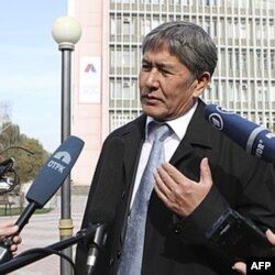 Almazbek Atambayev Amerika bitim muddati tugagach "Manas"dan chiqadi deydi