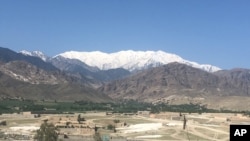 نمای از ساحۀ ولسوالی اچین ننگرهار که نیرو های نظامی امریکا، بزرگترین بم غیر اتمی را آنجا پرتاب کرد.