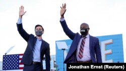 Abademokrate Jon Ossoff na Raphael Warnock mu myiyamamazo yo kwitoreza guserukira reta ya Georgia 