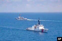 Tayvan bo'g'ozida suzayotgan AQSh harbiy kemalari, 27-avgust, 2021