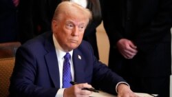 Trump afirma que aranceles a Canadá y México entrarán en vigor el sábado