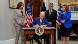 Biden firma decreto para proteger acceso al aborto y la anticoncepción
