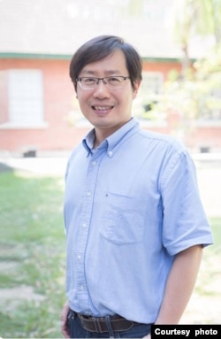 位于南台湾台南的成功大学政治系主任洪敬富。(照片提供：洪敬富)