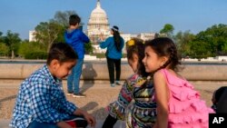 Arxiv surat: Afg'onistonlik muhojirlar farzandlari