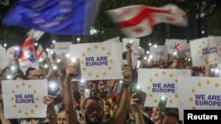 ფოტო არქივიდან: საქართველოს ევროკავშირში გაწევრიანების მხარდამჭერი მასობრივი დემონსტრაცია თბილისში. 20 ივნისი, 2022 წ.